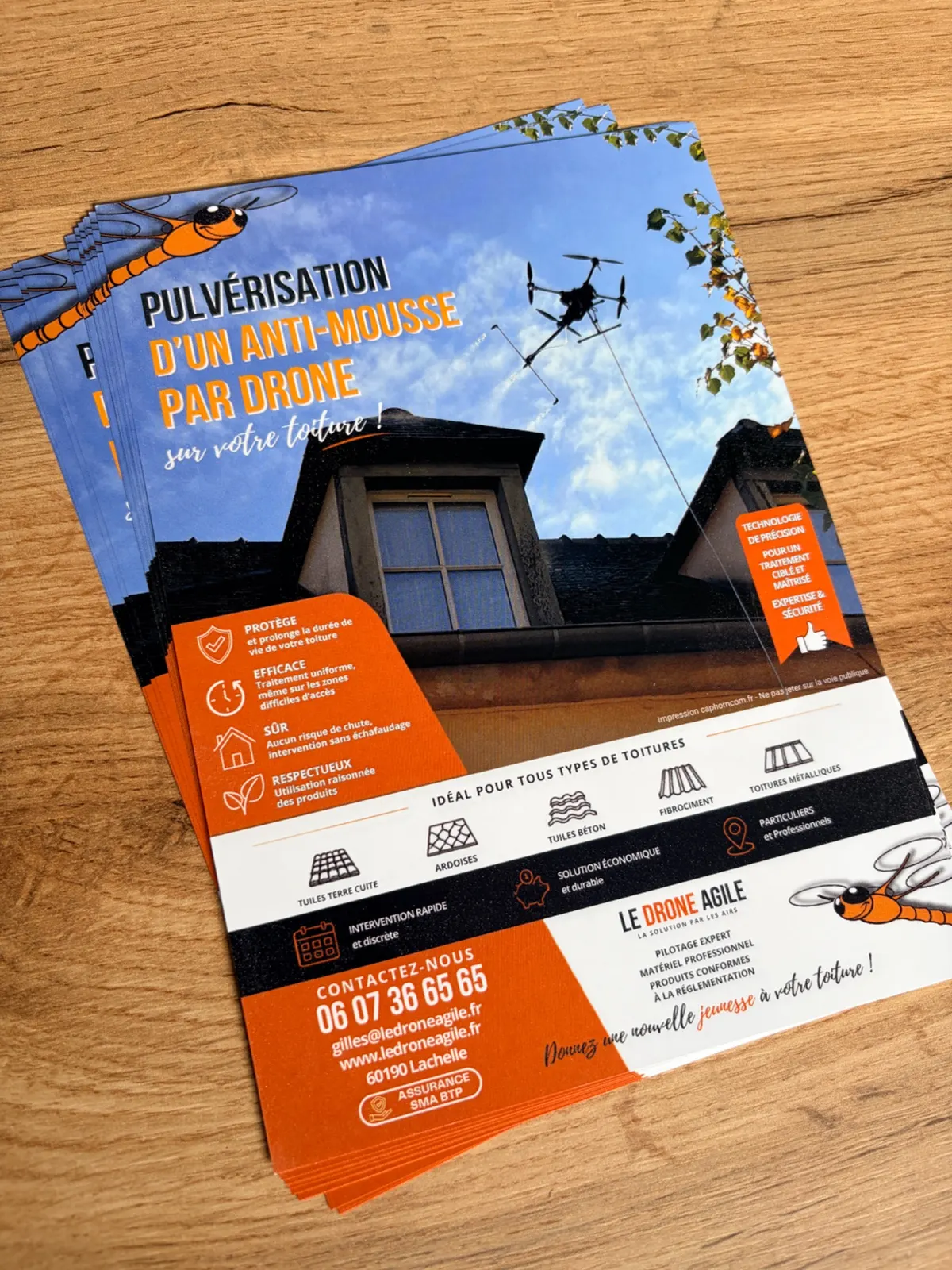 Flyer de pulvérisation anti-mousse par drone pour Le Drone Agile